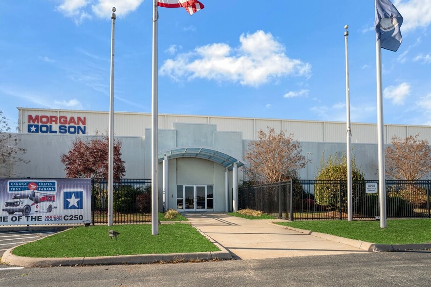 More Photos Of 100 Morgan Olson Way, Ringgold Manufacturing For Lease