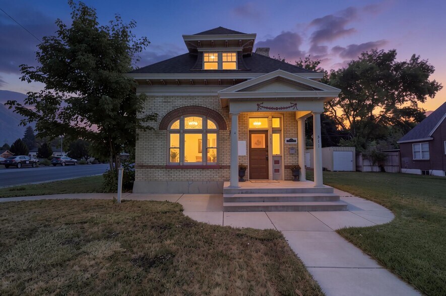 Primary Photo Of 511 S Main St, Springville Freestanding For Sale