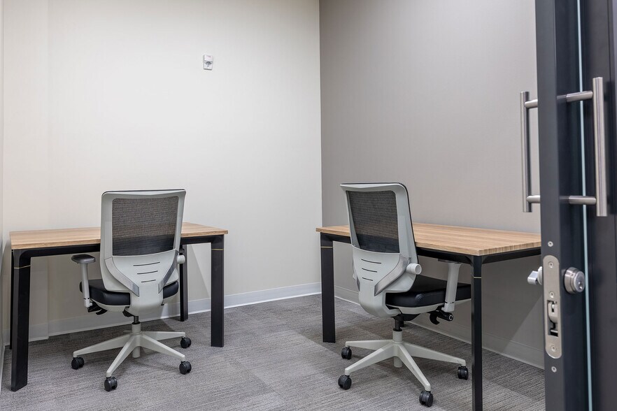 More Photos Of 11220 W Burleigh St, Wauwatosa Coworking Space