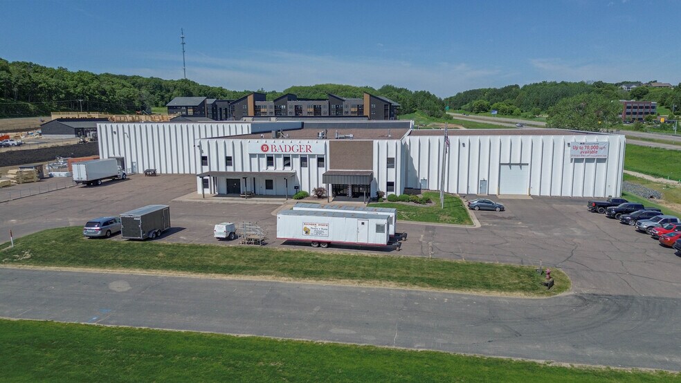 More Photos Of 4740 Bourbon St, Eau Claire Warehouse For Lease