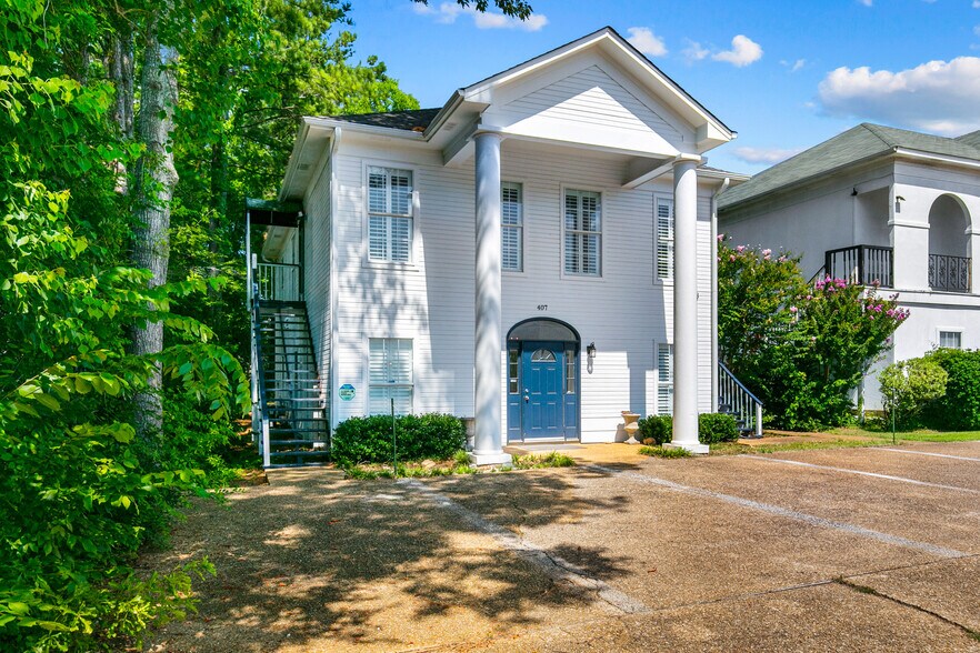 More Photos Of 407 Orchard Park, Ridgeland Office Residential For Sale