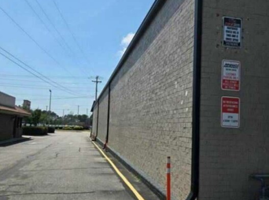 More Photos Of 532 N Mcpherson Church Rd, Fayetteville Garden Center For Sale