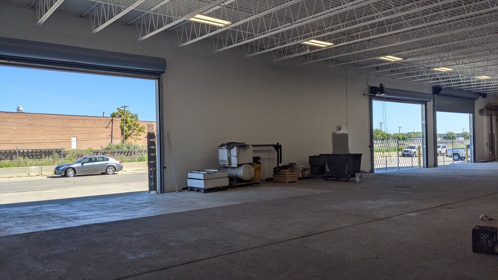 More Photos Of 4439 W Kinzie St, Chicago Warehouse For Lease