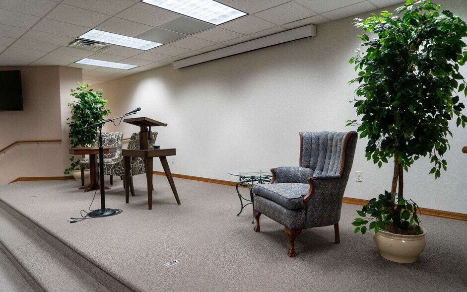 More Photos Of 4468 US Highway 129, Live Oak Religious Facility For Sale