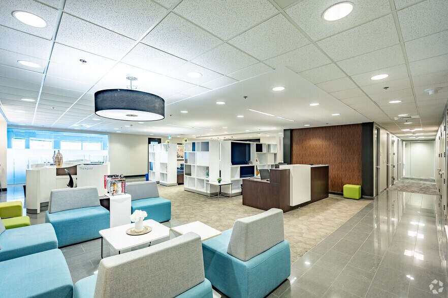 More Photos Of 2820 Boul Laurier, Québec Coworking Space