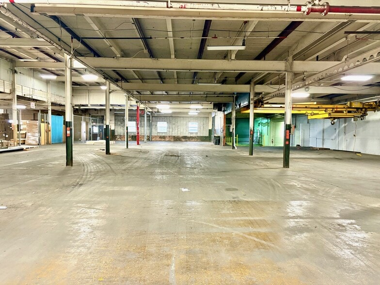 More Photos Of 239 Factory St, La Porte Warehouse For Lease