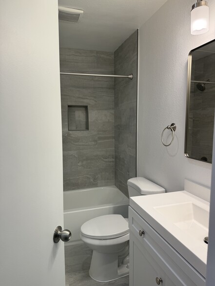 More Photos Of 1636 N Verdugo Rd, Glendale Apartments For Sale