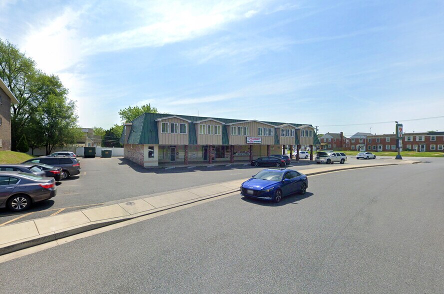 More Photos Of 7444 Holabird Ave, Dundalk Storefront Retail Office For Lease