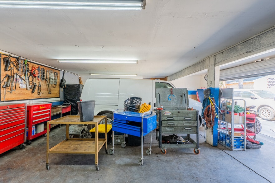 More Photos Of 16529 Lakewood Blvd, Bellflower Auto Repair For Sale