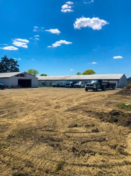 More Photos Of 13010 Five Point Rd, Perrysburg Manufacturing For Sale