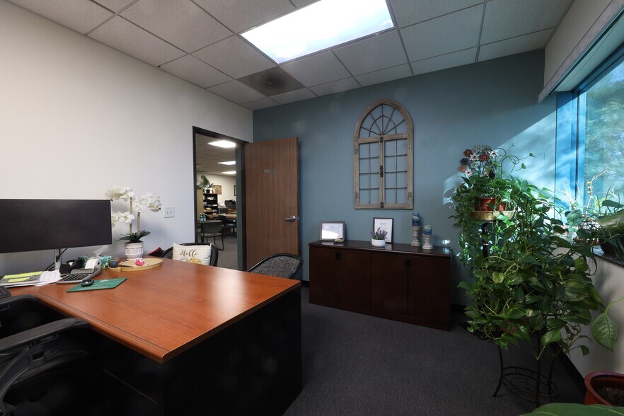More Photos Of 28486 Westinghouse Pl, Valencia Warehouse For Lease