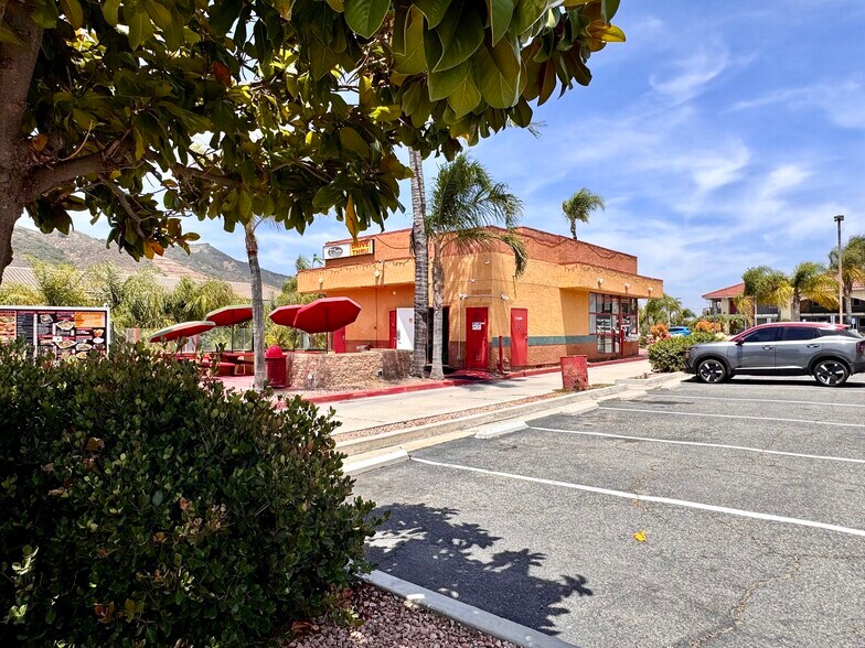 More Photos Of 29000 Old Town Front St, Temecula General Retail For Sale
