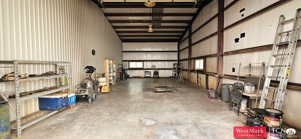 More Photos Of 824 Avenue B, Abernathy Service Station For Sale