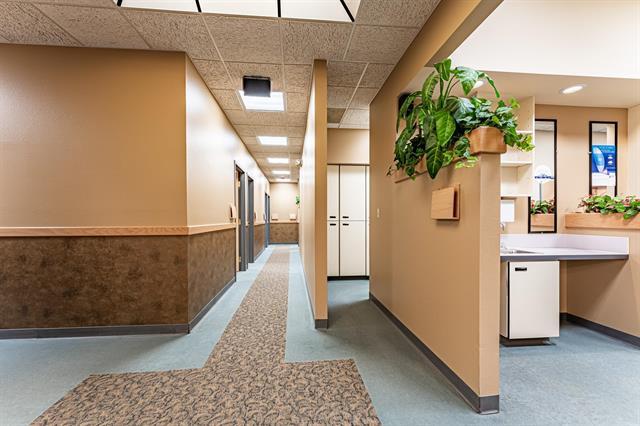 More Photos Of 34 SE Main St, Blackfoot Office For Sale