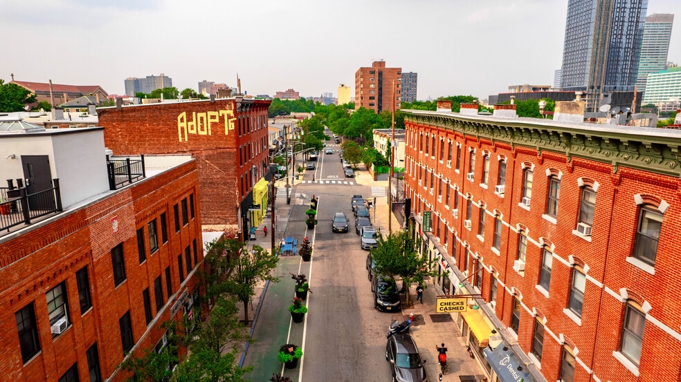 More Photos Of 358 Grove St, Jersey City Storefront Retail Residential For Lease
