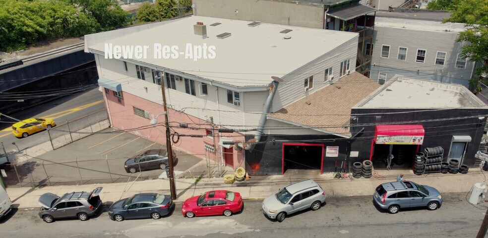 Primary Photo Of 386-390 River St, Paterson Auto Repair For Sale
