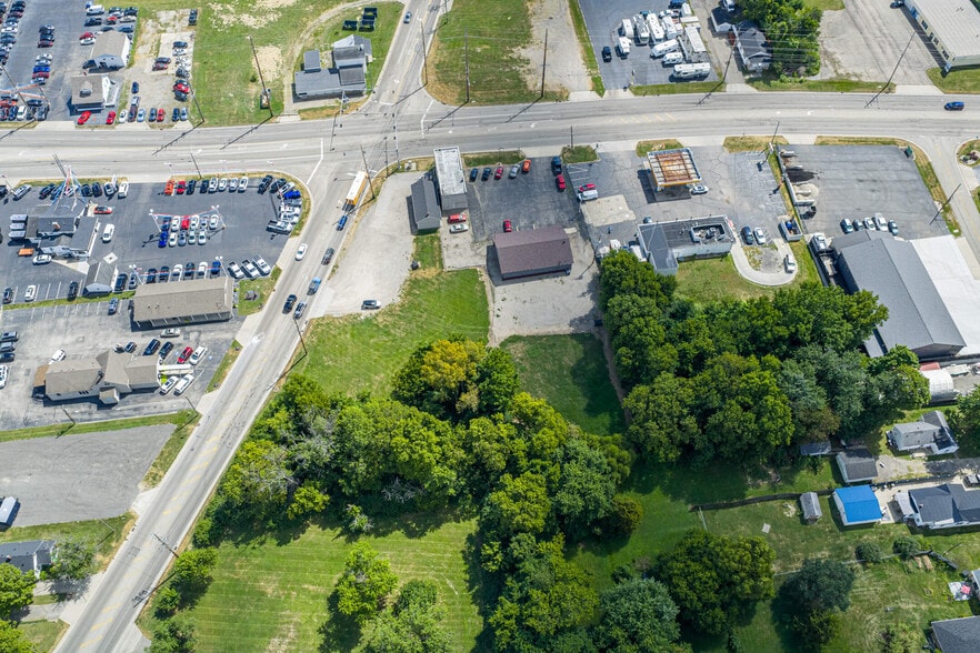 More Photos Of 2002 Cincinnati Dayton Rd, Middletown Restaurant For Sale