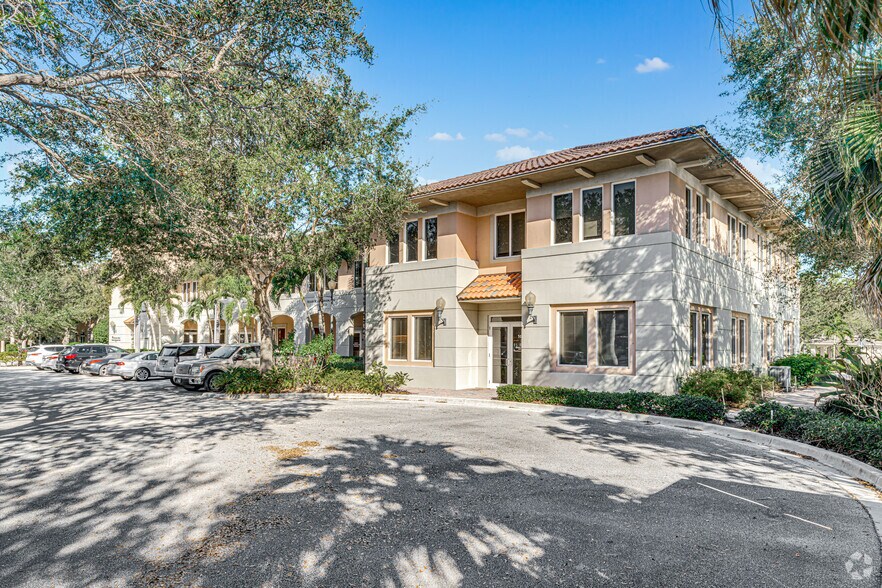 More Photos Of 1000 SE Monterey Commons Blvd, Stuart Unknown For Lease