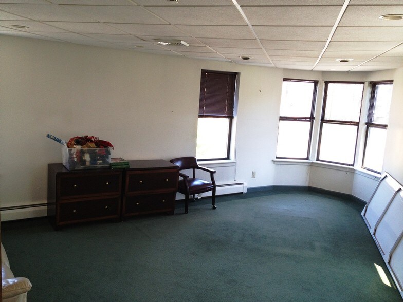 More Photos Of 1 Congress St, Hartford Office For Lease
