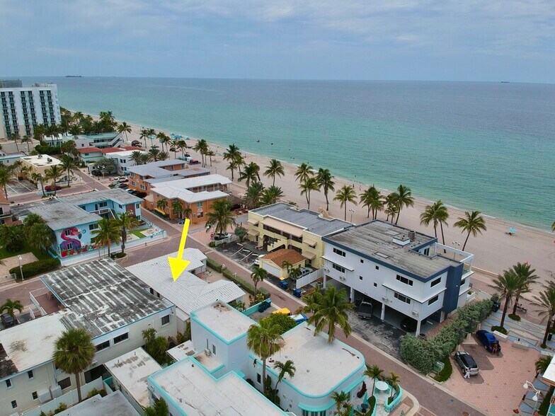 More Photos Of 2212 N Surf Rd, Hollywood Specialty For Sale