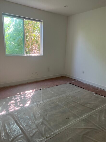 More Photos Of 13694 Erwin St, Van Nuys Apartments For Lease