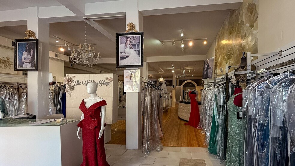 More Photos Of 216 Jericho Tpke, Floral Park Storefront Retail Office For Lease