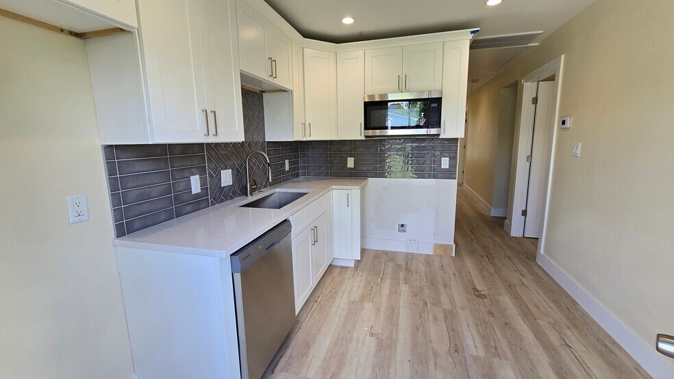 More Photos Of , Houston Multifamily For Sale