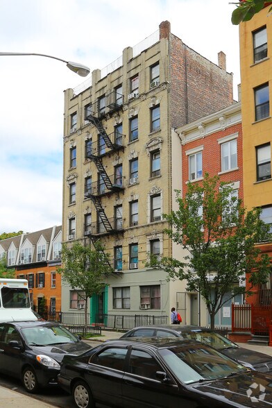More Photos Of 245-249 E 110th St, New York Apartments For Lease