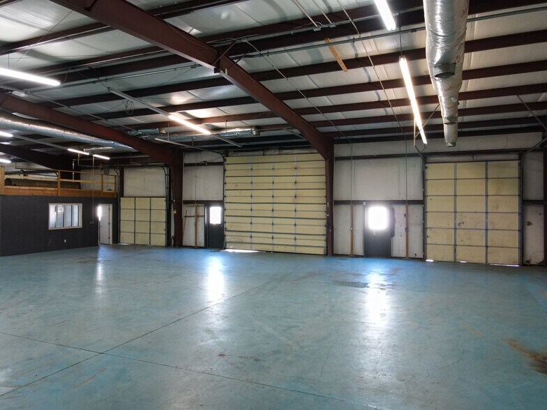 More Photos Of 2029 Brookside Ln, Kingsport Industrial For Sale