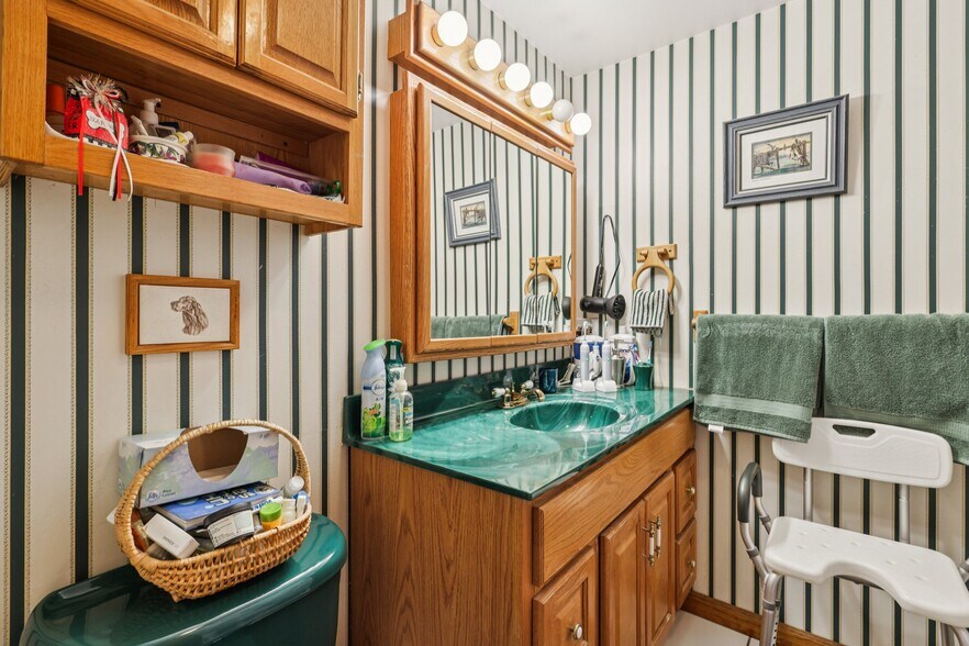 More Photos Of 170 S Hope Chapel Rd, Jackson Specialty For Sale