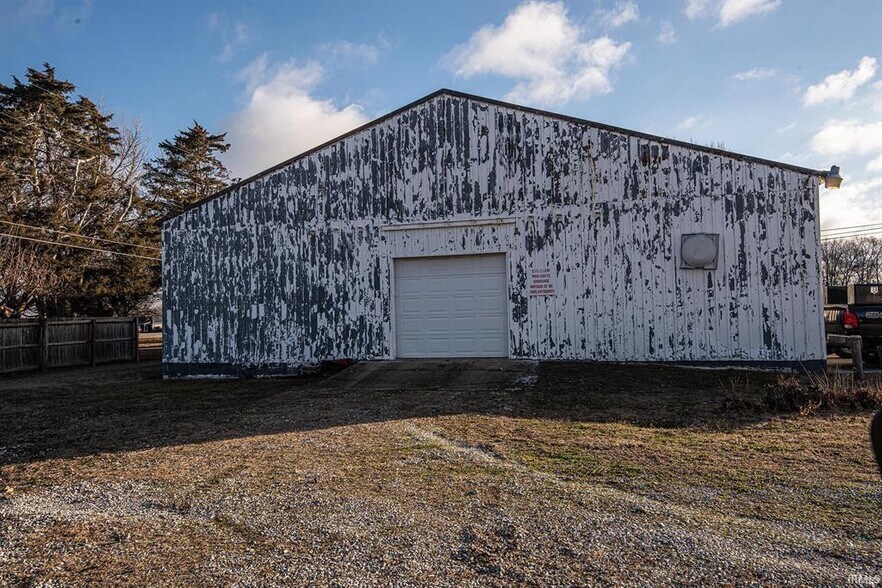 More Photos Of 1985 S Old US 41, Vincennes Industrial For Sale