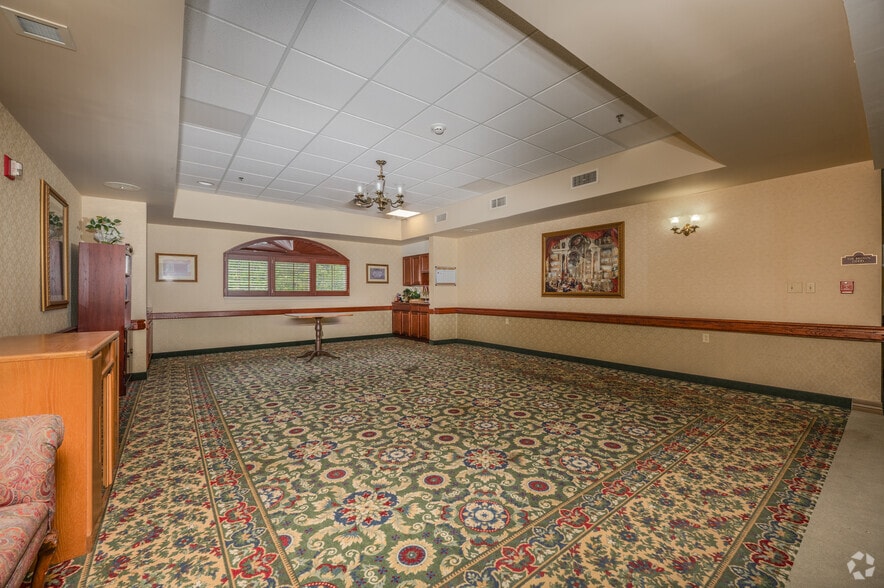 More Photos Of 200 Tandem Village Rd, Canonsburg Continuing Care Retirement Community For Sale