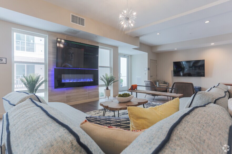 More Photos Of 1850 Merchant Ln, Hampton Apartments For Sale