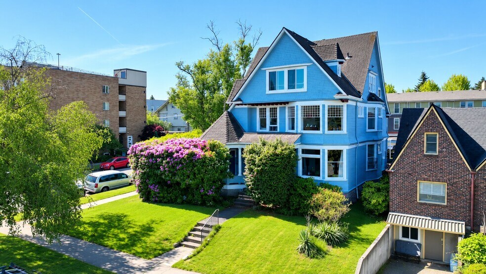 Primary Photo Of 404 N Tacoma Ave, Tacoma Apartments For Sale