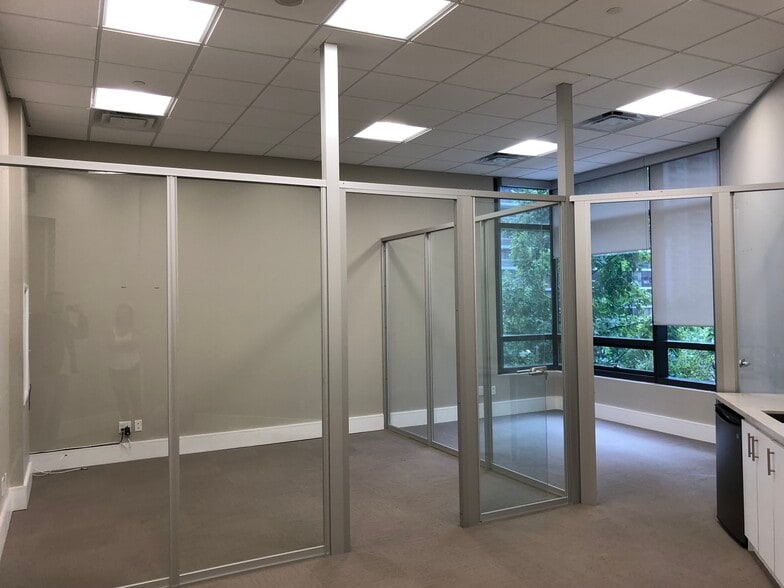 More Photos Of 4789 Yonge St, Toronto Apartments For Lease