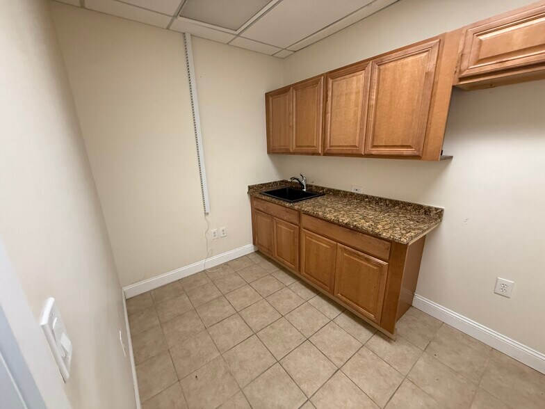 More Photos Of 1071-1075 NE 125th St, North Miami Loft Creative Space For Lease