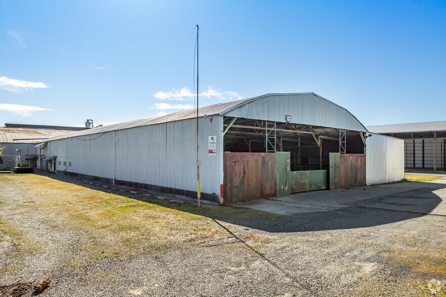 More Photos Of 1980 Kusel Rd, Oroville Manufacturing For Lease