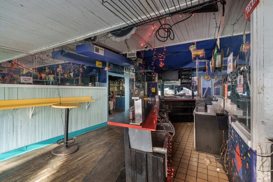 More Photos Of 344-348 South St, Philadelphia General Retail For Sale
