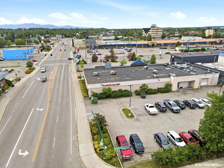More Photos Of 1201 W Northern Lights Blvd, Anchorage Freestanding For Lease