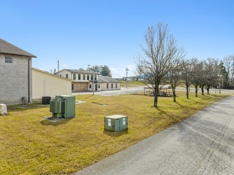More Photos Of 1237 Knoxville Hwy, Wartburg Warehouse For Sale