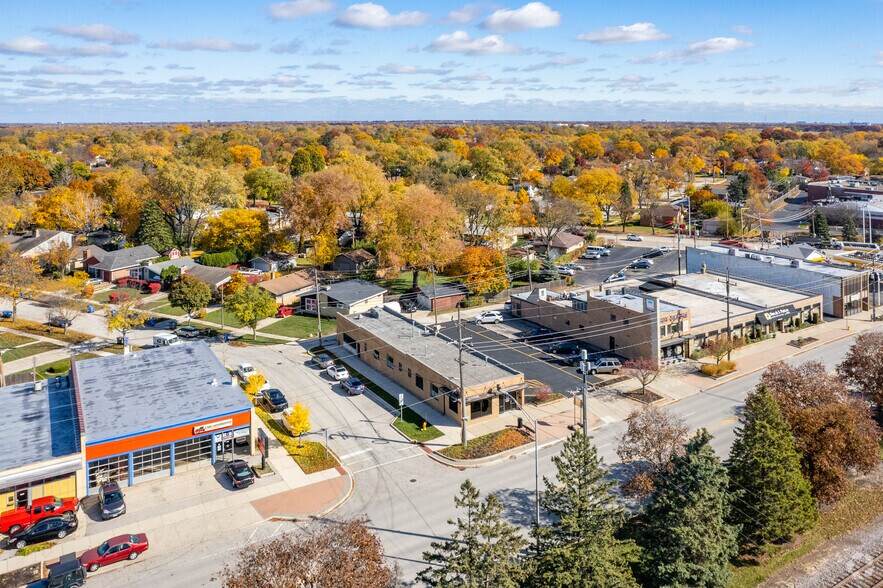 More Photos Of 1000 E Northwest Hwy, Mount Prospect Medical For Lease