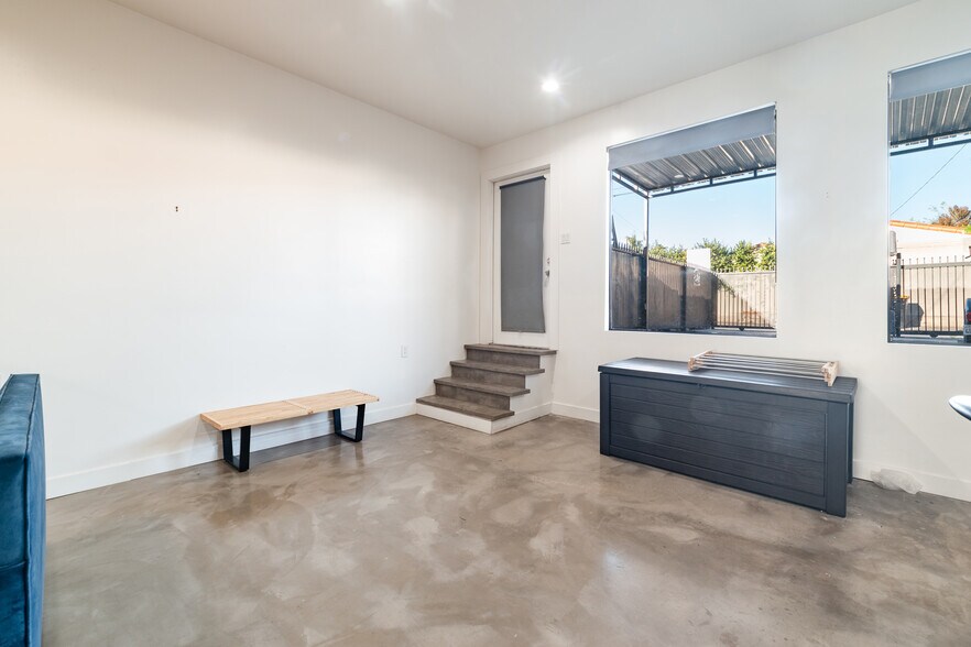 More Photos Of 5655 E Beverly Blvd, Los Angeles General Retail For Lease