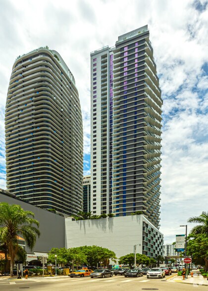 More Photos Of 86 SW 8th St, Miami Apartments For Lease