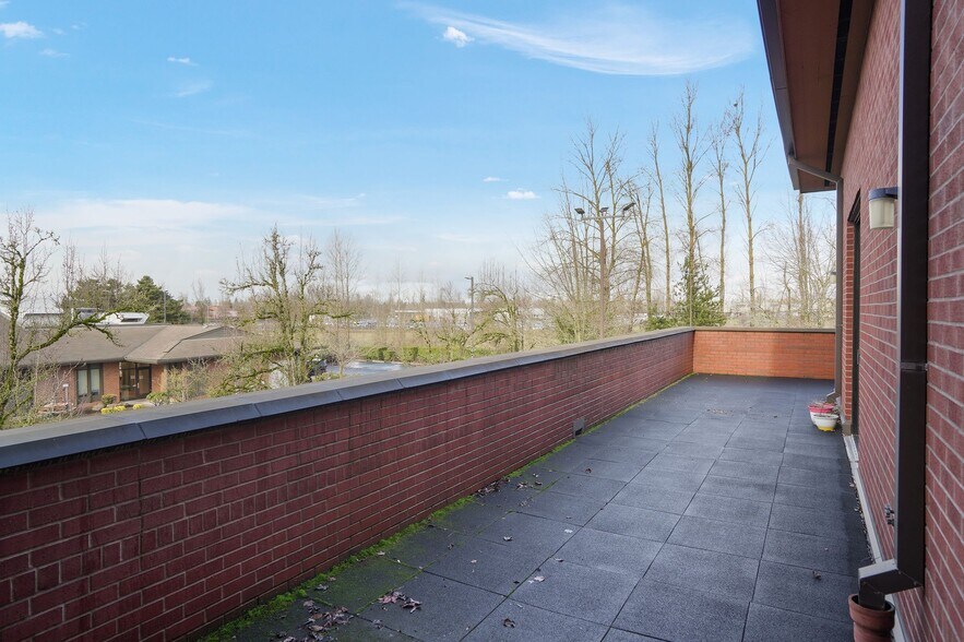 More Photos Of 2965 Ryan Dr SE, Salem Medical For Sale