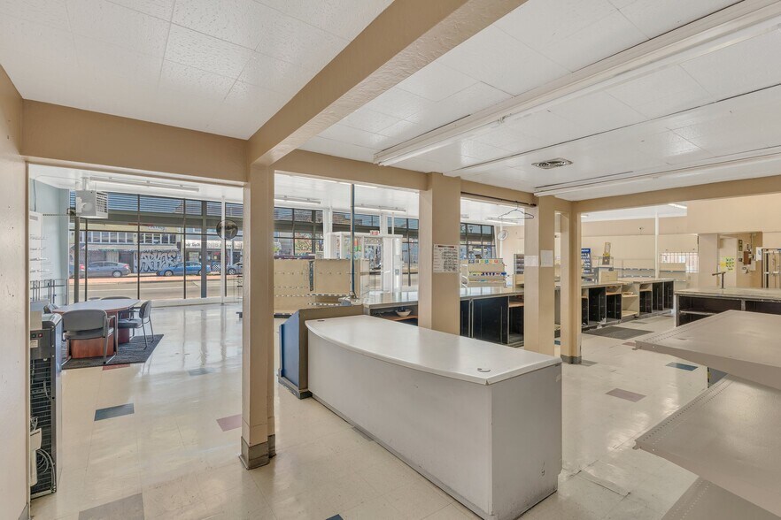 More Photos Of 4917 International Blvd, Oakland Freestanding For Sale