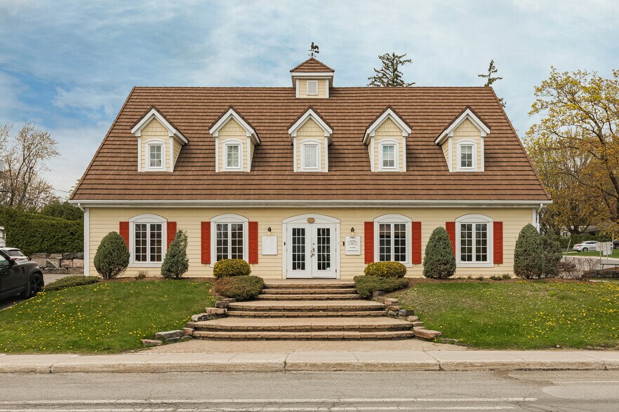Primary Photo Of 675 Boul Samson, Laval Office For Sale