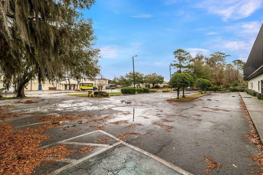More Photos Of 204 Tibet Ave, Savannah Daycare Center For Sale