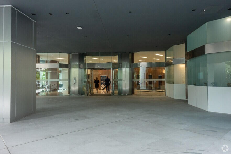 More Photos Of 1221 Brickell Ave, Miami Office For Lease