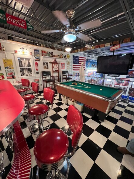 More Photos Of 9181 Commerce Center Cir, Highlands Ranch Self Storage For Sale