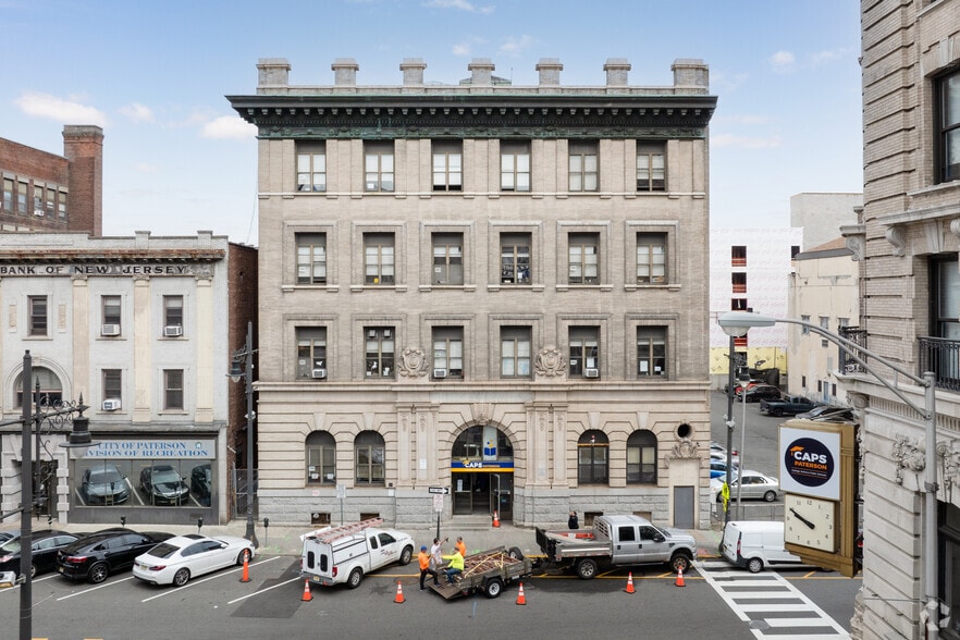 More Photos Of 137 Ellison St, Paterson Office For Sale